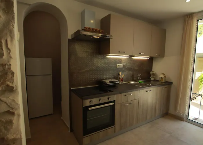 アパート Lucky プーラ